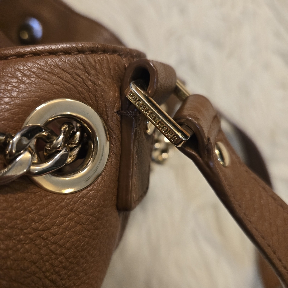 MK Leather Bag - Picture 9 of 13
